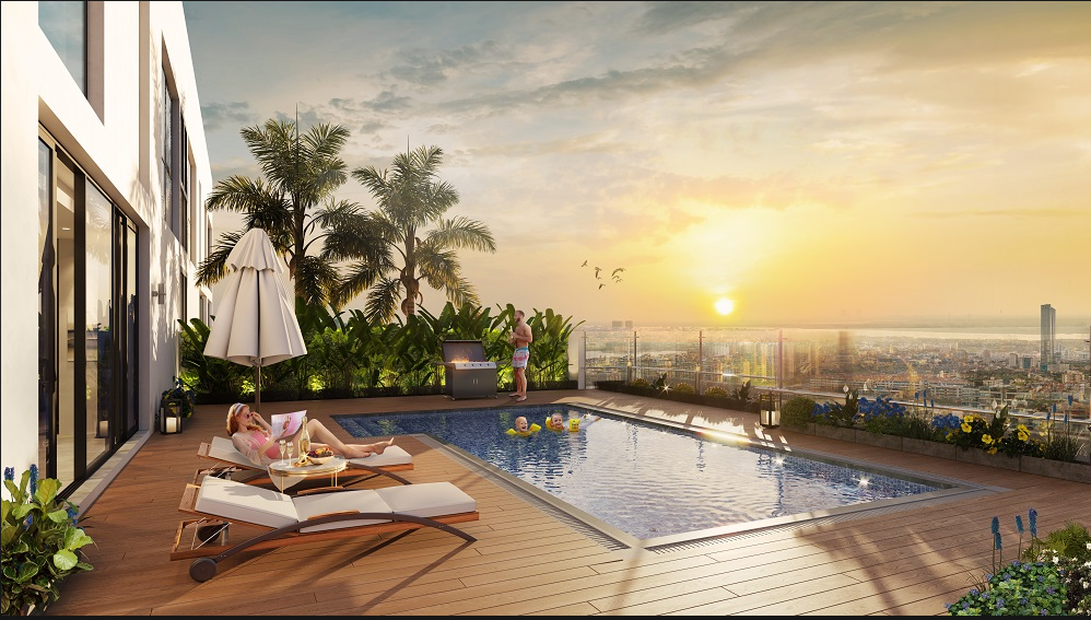 Luxury pool with cabanas